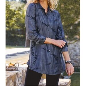 Soft Surroundings Papyrus Chambray navy Shirt Button Down Embroidered si…